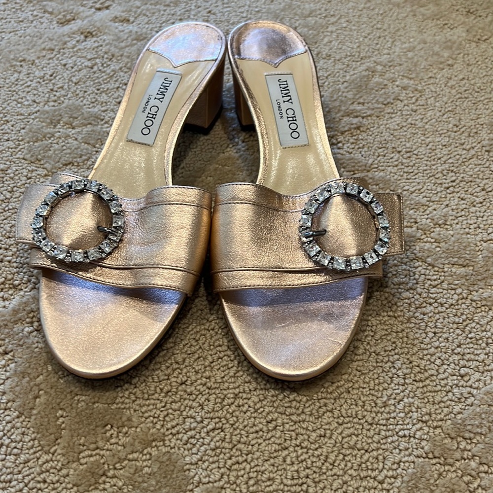 Light pink Jimmy Choo block heel slide. Diamond round clasp. Size 41